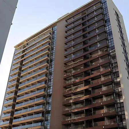 Refúgio Urbano com Vista para a Montanha e Varanda-2
